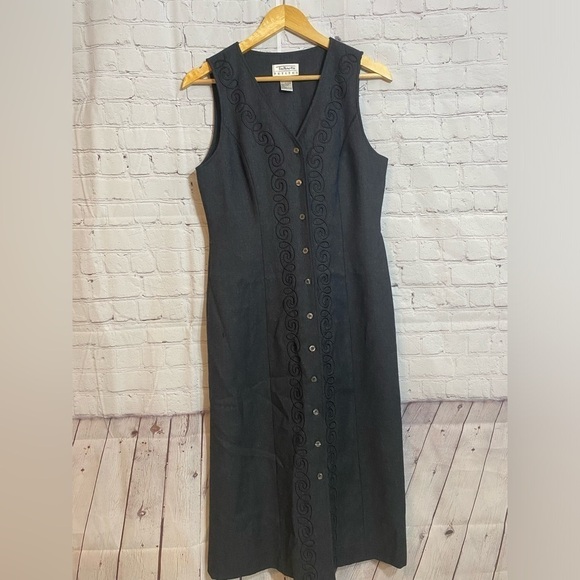 Talbots Dress Petites Womens Size 4P 100% Wool Charcoal Gray Embroidered Dress - Picture 1 of 6